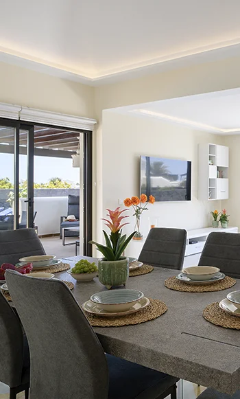 Furnished and covered terrace Dining area of Hipoclub Villa Faro Park